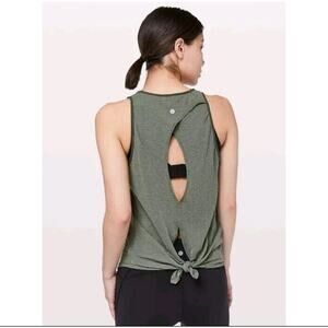 Lululemon Open Up Tank Womens Size 2 Open Back Heathered Camo Green Training Gym